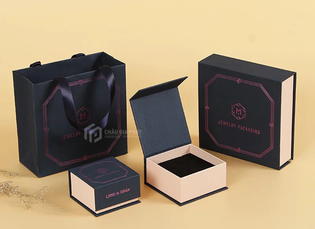 In hộp đựng nước hoa